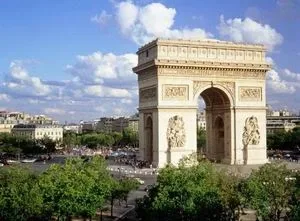 French Jews in No Hurry to Move to Israel