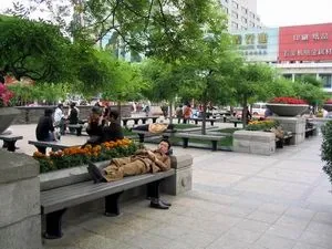 Между инь и янь. Китайцы выгуливают сверчков, играют на пипах и дарят покойникам бумажные бриллианты