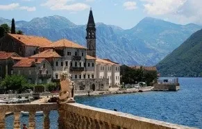 Антикризисные меры: море, солнце, пляж