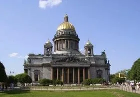 Self-guided walking tour of Saint Petersburg