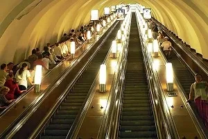 Metro Through the Eyes of a Passenger